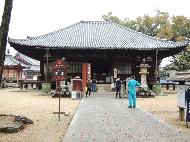 本堂は、正安２年（1300）に建てられたものなんだってー。<br /><br />国宝らしーよφ(．．)<br />