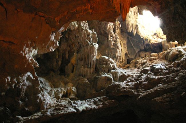 ここが鍾乳洞内です。