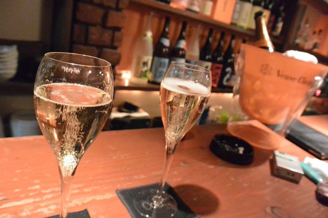 店長と前回も働いてた女の子がいたので<br />みんなでカンパ〜イ♪<br /><br />もちろん二人共、覚えてくれてました！<br />話した会話なども!(^^)!<br /><br />店長は髪の毛切りましたね、ってそこまで<br />分かってくれた〜(⌒▽⌒)<br /><br />そういうの客としては嬉しいネ(*^◯^*)