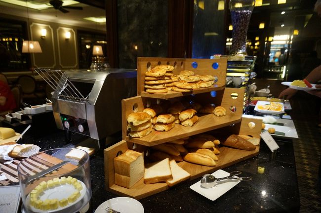 パンもいろいろ。