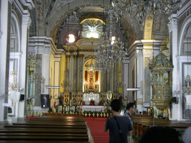 この国で最古の教会で1571年に創建されたとのことです。何度か再建の後1600年ごろの建物が現存のものらしいです。