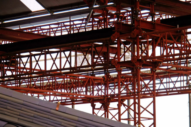 覆い屋の構造部分