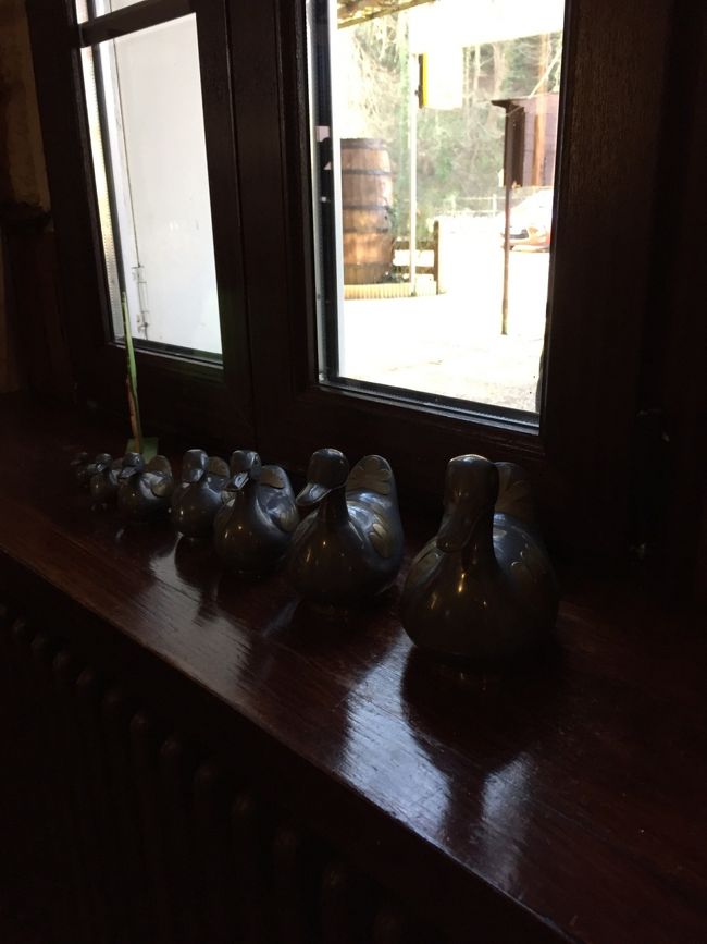 隣はレストランです