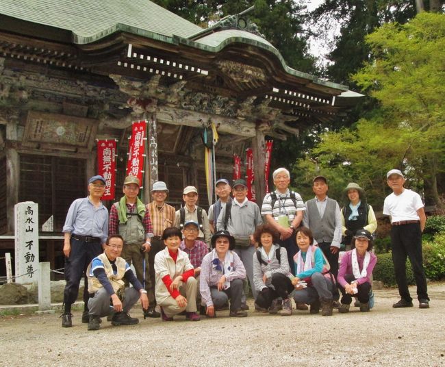 常福院不動堂 12:58<br /><br />三脚がないのでベンチに置いてセルフタイマーで撮影<br />f/3.2<br />1/1600sec<br />ISO-500<br />-0.3補正<br />ホワイトバランス　曇り