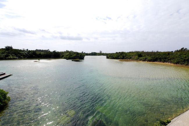 こちらは内陸側　川の様な入江がずっと反対側まで続く