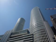 名古屋マリオットホテルアソシアは、
名古屋駅の上の
JRセントラルタワーズにあります。