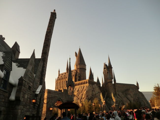 ハリポタエリア<br /><br />ここの乗り物もゲッソリ<br /> 年をとって、自律神経とか狂いやすくなった私たちには過酷な戦場のようでした。USJ。<br />