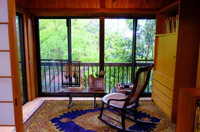 吉城川は庭の先<br /><br />　ゆっくり時間を過ごされる。。そんな時間もあったでしょう