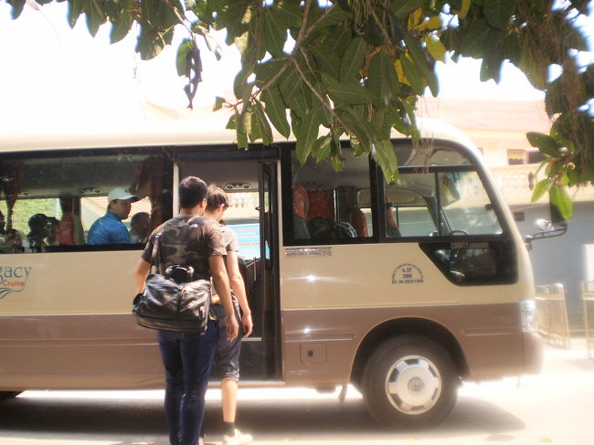 ハロン湾クルーズ　ミニバス