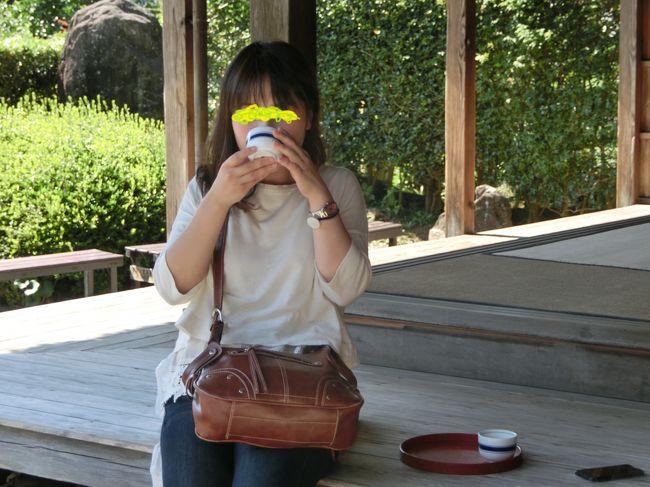 売店でお土産を購入したら、お茶を出してくれたので一休み*.°