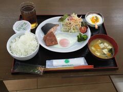 ホテルオーシャンズにて、朝食。