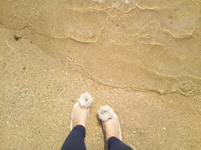海がとってもきれい！！<br />ひとりでも、こんな所に来れるもんだなー。<br />自分に少し自信がつきました。<br /><br />壊れたパンプスも、もうベロンッとなりません。