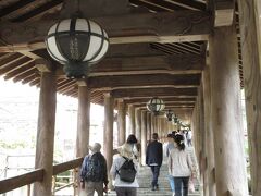 そして長谷寺というと、この登廊。
相変わらずの美しさです。

