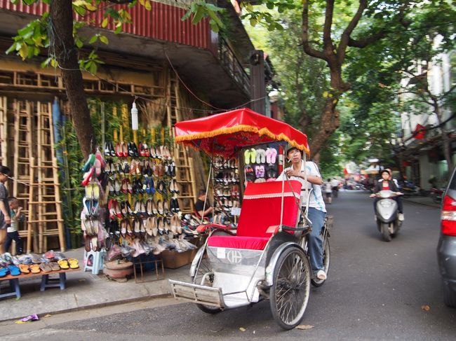 ベトナム版人力車のシクロ。<br />料金トラブルが多いらしいけど、絶対のりたいと思っていたもの(・∀・)