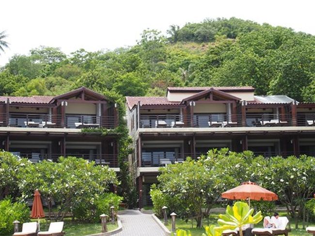 メインプールからすぐのお部屋。<br />最上階ならベランダで日焼けもできる。<br /><br />次に泊まるなら、こっちを選ぶかも。