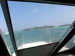 グラスボートに乗船
今回利用したのは川平マリンサービスでした。
