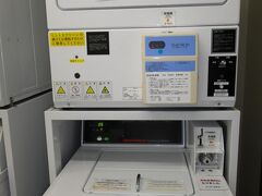 後2泊予定の私は、朝食前にお洗濯。