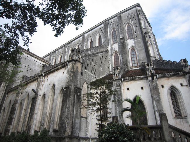 教会の裏側です。