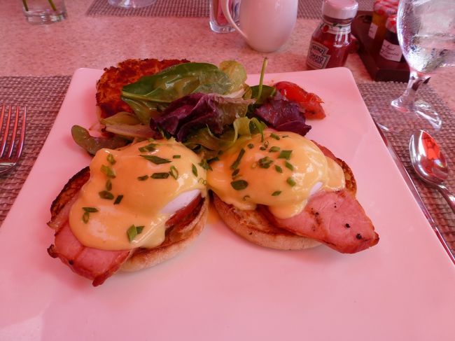 エッグベネディクト　22ドル