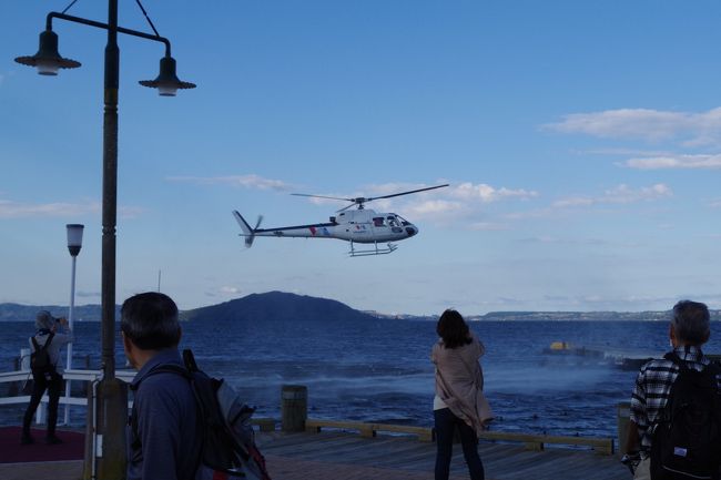 ロトルア湖<br />ヘリコプターに乗ってロトルア周辺を観光できるそうです