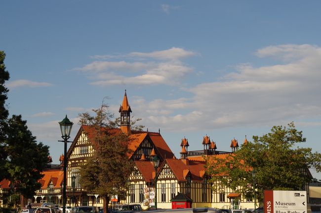 湯治場として造られた建物<br />現在は、ロトルア博物館です