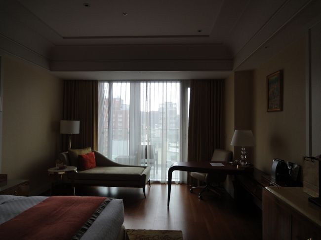 部屋はこんな感じです。