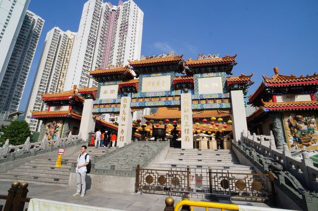 周りは高層マンションが立ち住宅地になっています。