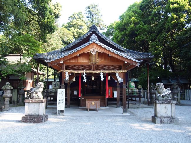 お社。<br /><br />鴨都波神社の古社名は「鴨弥都波（かもみつは）」で「みつは」は水際であることから、水の神を祀っていたという説もあるのだとか。<br /><br />こいう神社の名前や古い地名には色々意味があるから奥深く面白い。