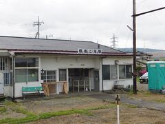 20分ほどで、終点の岳南江尾駅です。住宅地の中にポツンとある駅です。