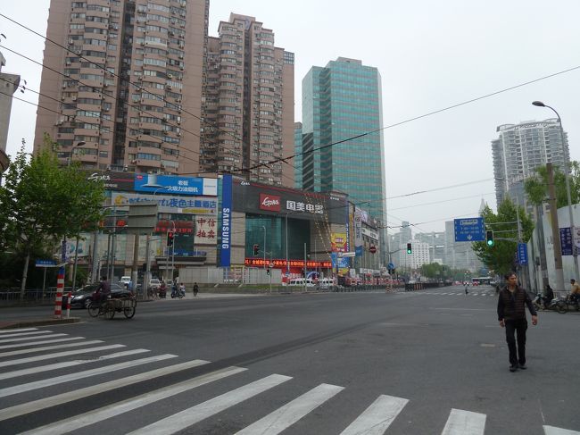 まぁ、こっちだろうと