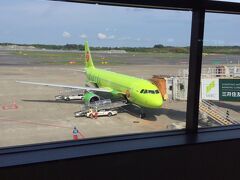 成田からウラジオストクまではS7航空。機材はA320。