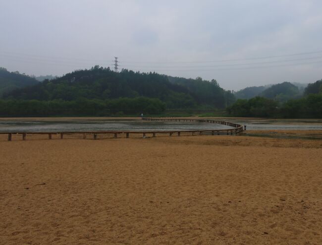 ☆乃城川に架かる一本橋<br /><br />この橋を渡りたかったので向こう岸に行こうと思います。<br /><br />