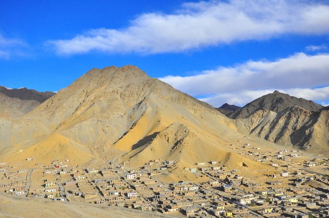 明日向かうラマユルは月面世界として有名ですが、既にこの時点で月面世界に感じます…。