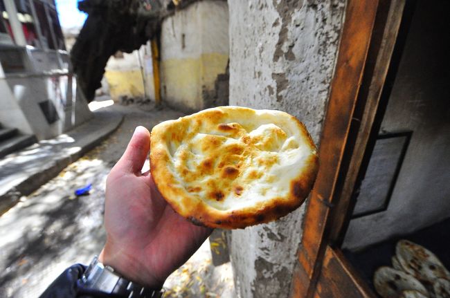 10Rpだった気がします。味はありませんが、サックサクのホックホクでした。<br />バターでもなんでもあればすごく美味しい。