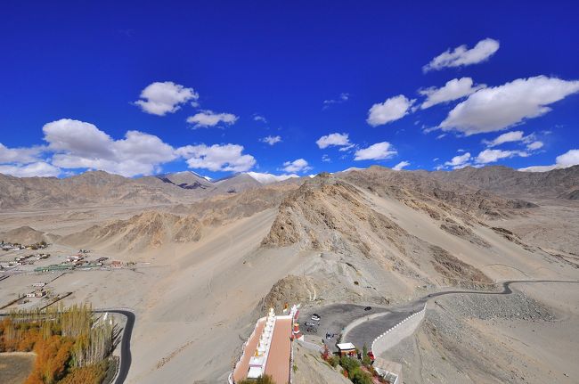 ティクセゴンパ屋上から。