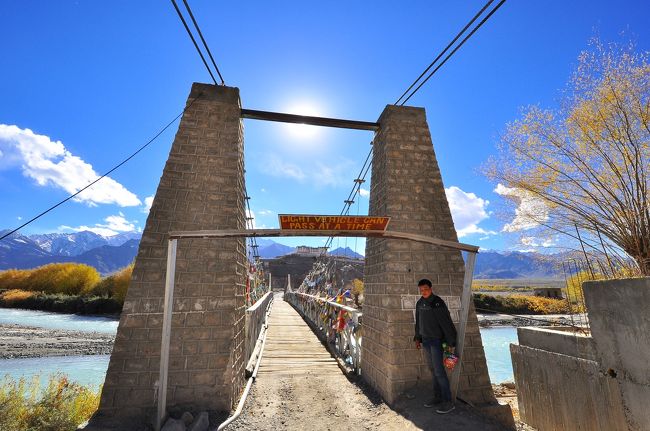 続いてティクセゴンパ近くのスタクナゴンパへ。