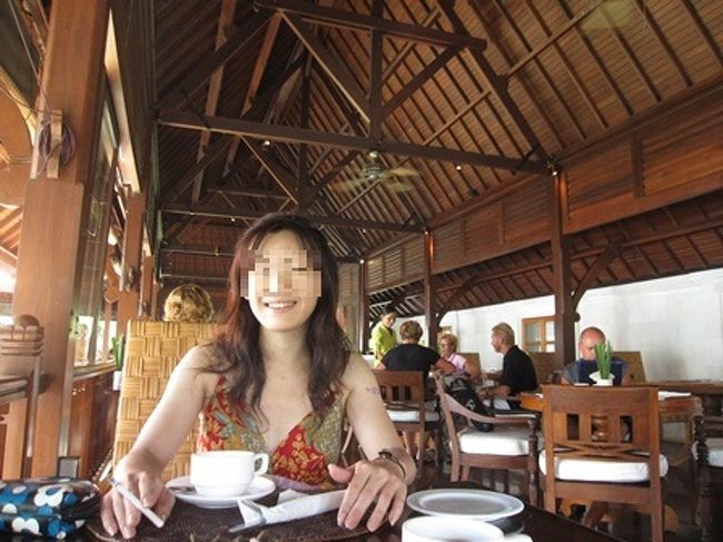 最終日に気づいた。<br />クラブルームは専用の朝食会場があります。通常の会場の2階。<br /><br />バリ通気取りのオヤジやチャイニーズがうるさかった1階とは別世界。何で気づかなかったんだろう…（  ＴДＴ）