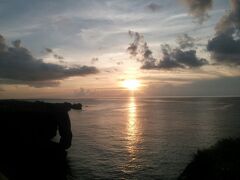 そして、ちょっと急ぎ気味に向かったのは、夕日で有名な万座毛。