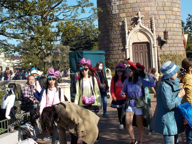 春休みのtdlは制服ディズニー隊だらけ 東京ディズニーリゾート 千葉県 の旅行記 ブログ By ころたさん フォートラベル