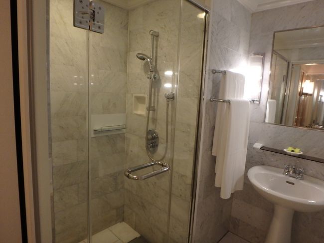 シャワーブース