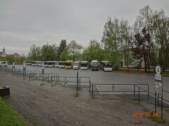 バスは3時間ほどでチェスキー・クルムロフへ。

チェスキー・クルムロフの中心部へは終点のチェスキー・クルムロフ・バスターミナル（Cesky Krumlov autobusove nadrazi）と、その1つ手前のスピチェク（Spicak）のどちらからでも行けます。

私はホテル・ゴールド（Hotel Gold）に近いバスターミナルで降りました。

