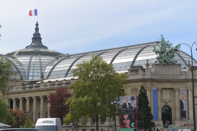 シャンゼリゼ通りへまた戻ってきた〜＾＾