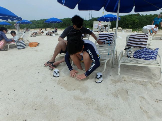 良いホテルだからお部屋も満喫したい〜。連休中は、特別に大浴場を朝も使えるようにしてくれます！サウナも(^^)/<br />のんびり、、１０時頃<br />そろそろ遊びますかあ〜！！<br /><br />