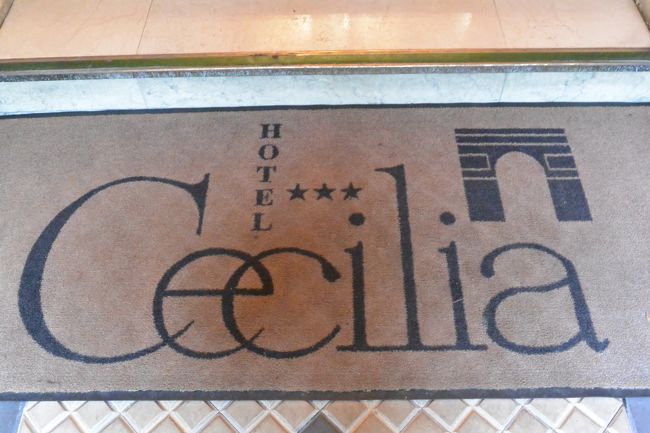 凱旋門から近い