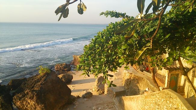 海岸線にあるシーフードレストランのキシック・バー・アンド・グリル