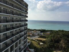 特に何もしていないのに結構良い時間になっちゃったので、モントレにチェックイン。
まだ新しいホテルなので綺麗です。