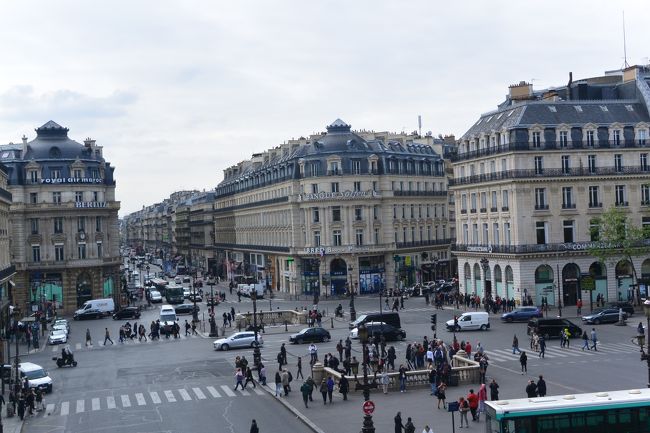 オペラ広場と街並みを一望♪