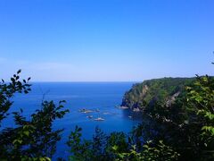 南側の風景も良いっ！とにかく海が綺麗っ！お空も真っ青〜♪