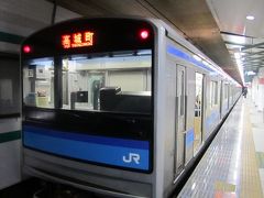 あおば通駅にて。高城町駅行き普通列車。