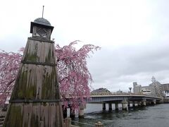 [松江大橋]

賣布（売布，めふ）神社で予定外の長居をしてしまった！ので，先を急ごうと思ったけど，またもや寄り道…

この橋に因む二つの伝説が…